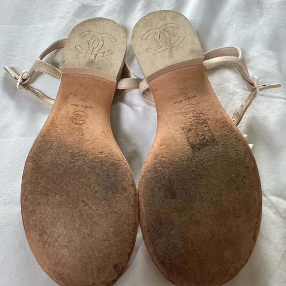 Chanel leather thong sandals - Picture 5 of 6